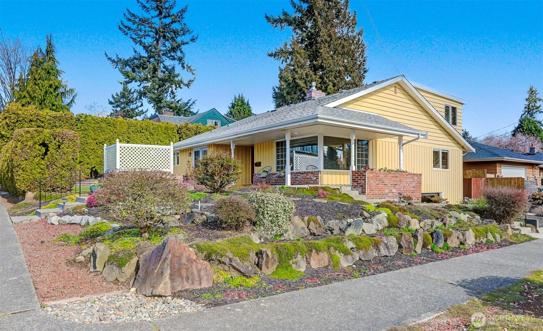 8900 2nd Ave NE Seattle WA 98115