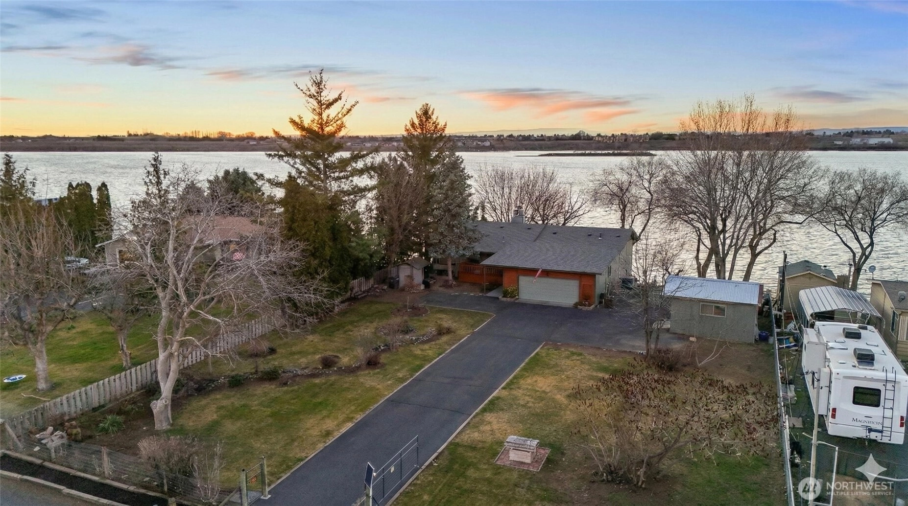4190 NE Shorecrest Dr Unit  Moses Lake WA 98837
