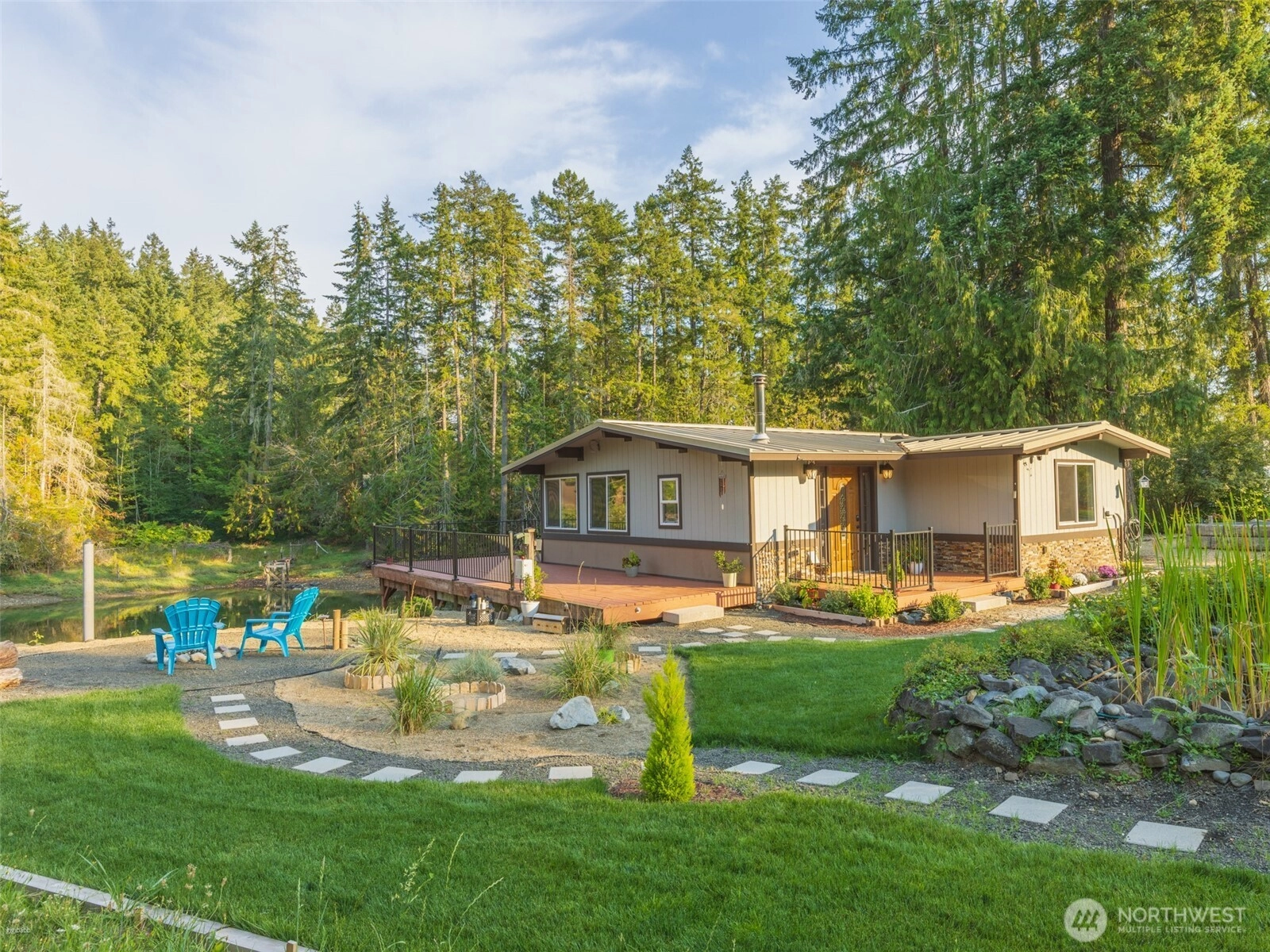5440 E Grapeview Loop Rd Allyn WA 98524