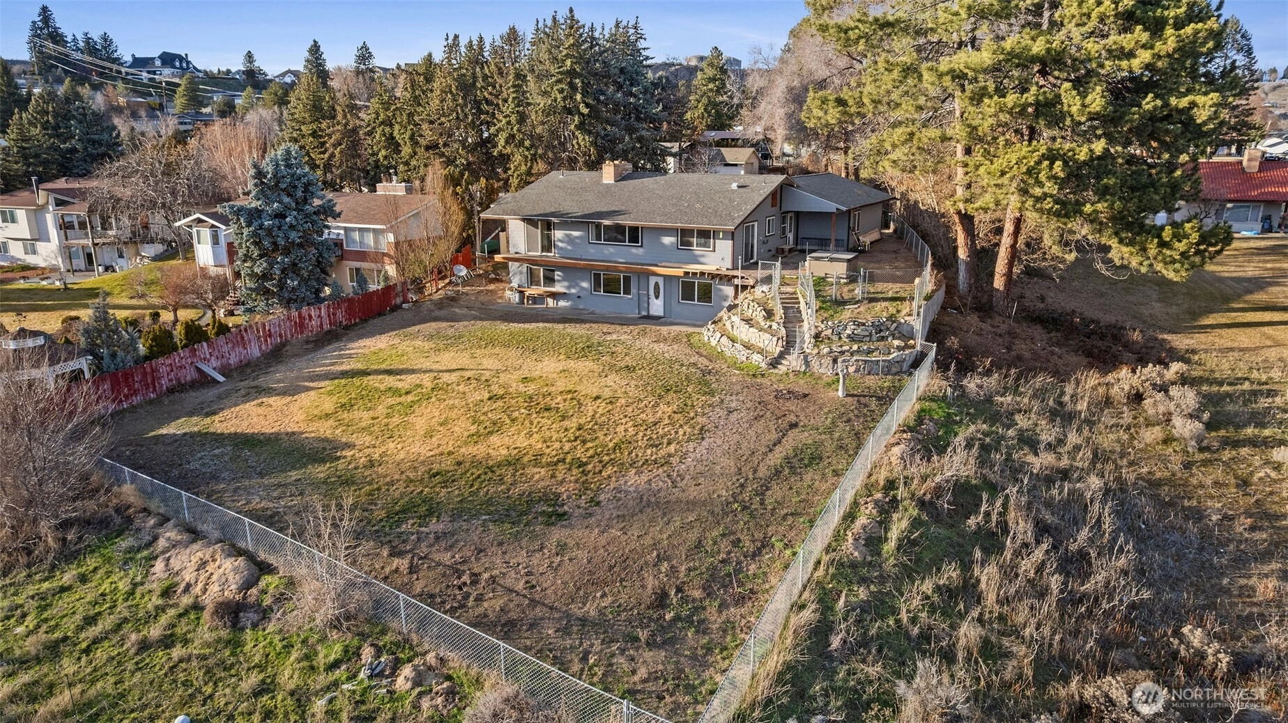 514 N Ash St Omak WA 98841