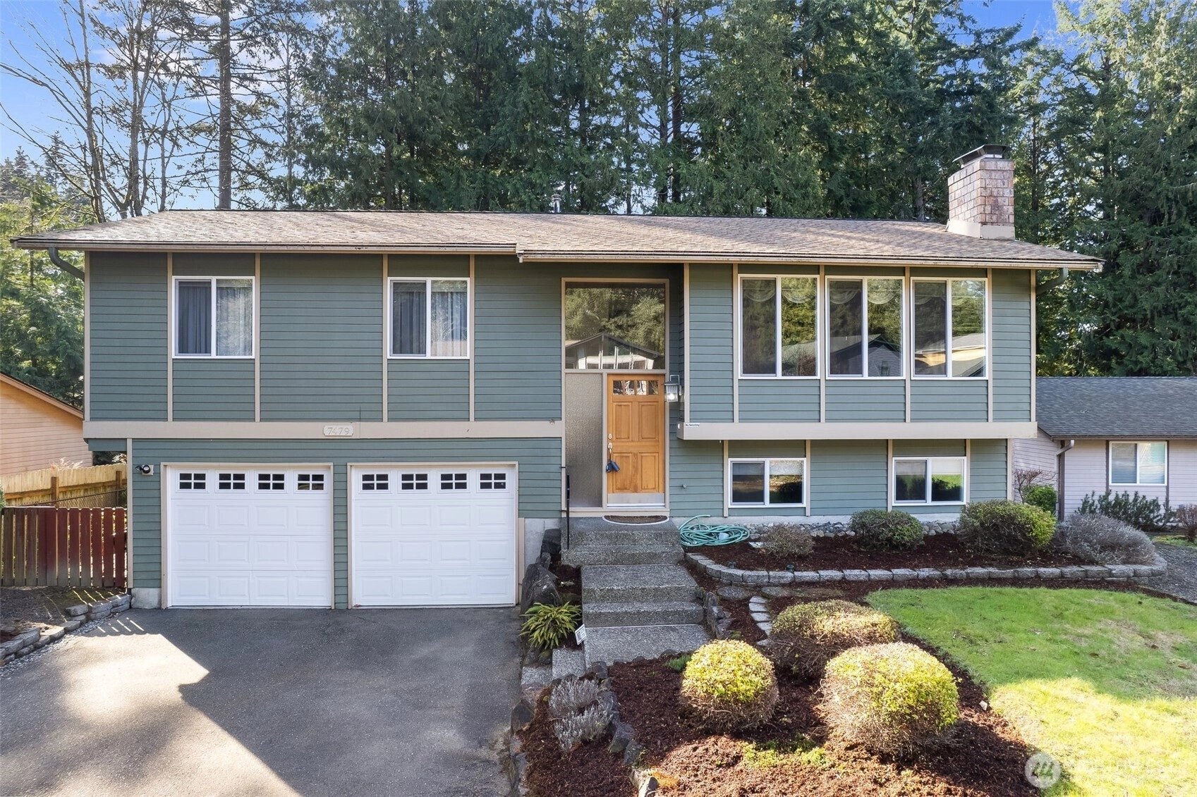 7479 Woodridge Ln NW Bremerton WA 98311