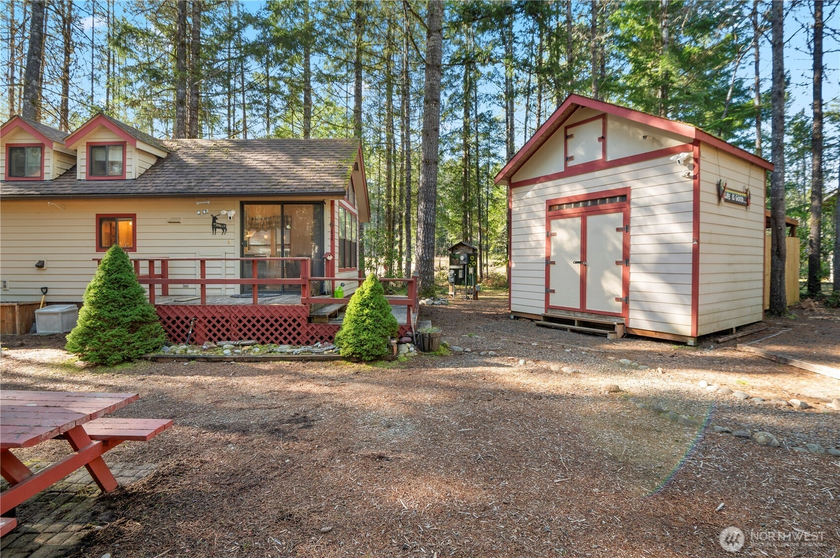 611 N Rainbow Way Hoodsport WA 98548