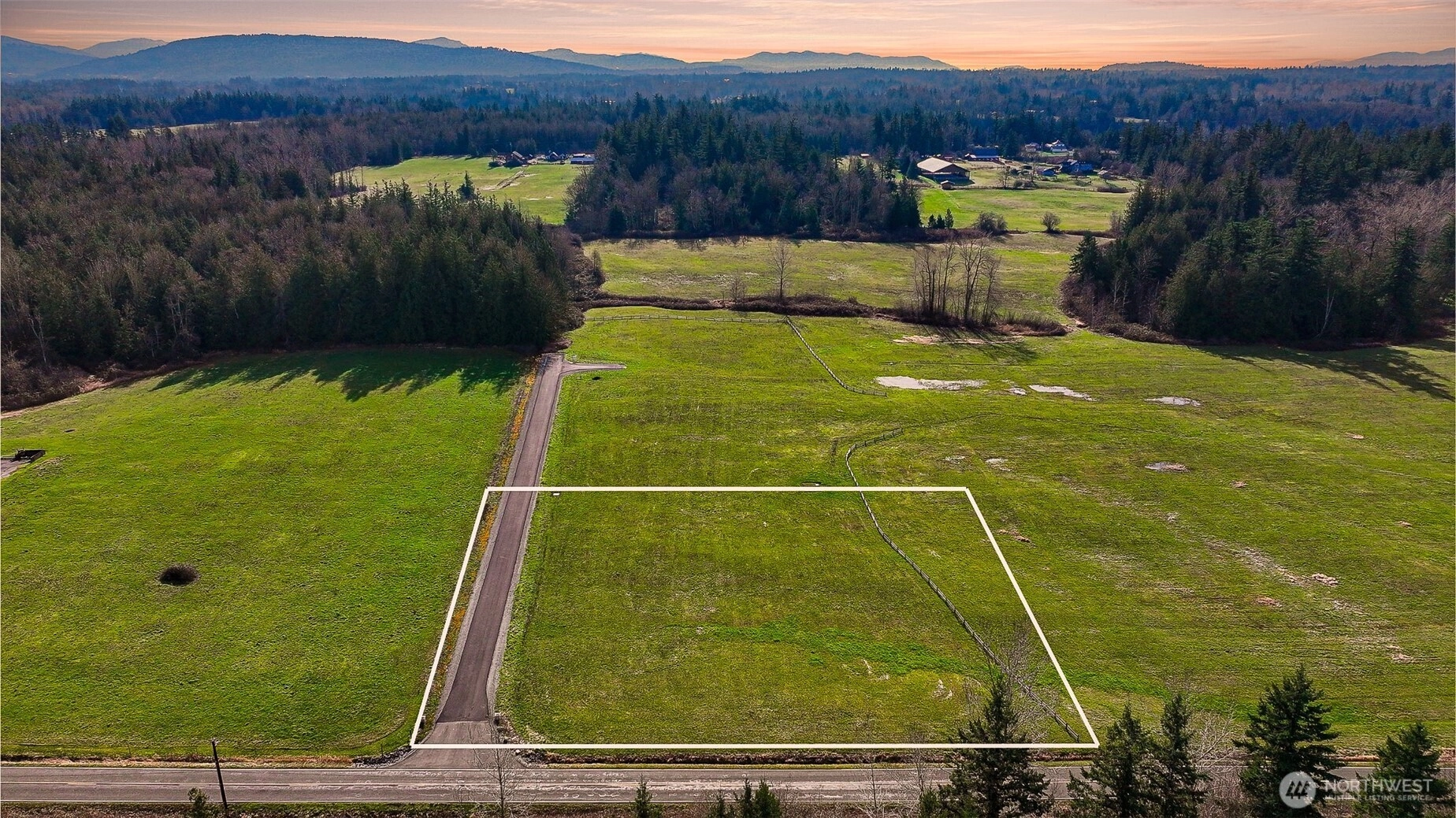 1375 Ten Mile Rd Unit  Everson WA 98247