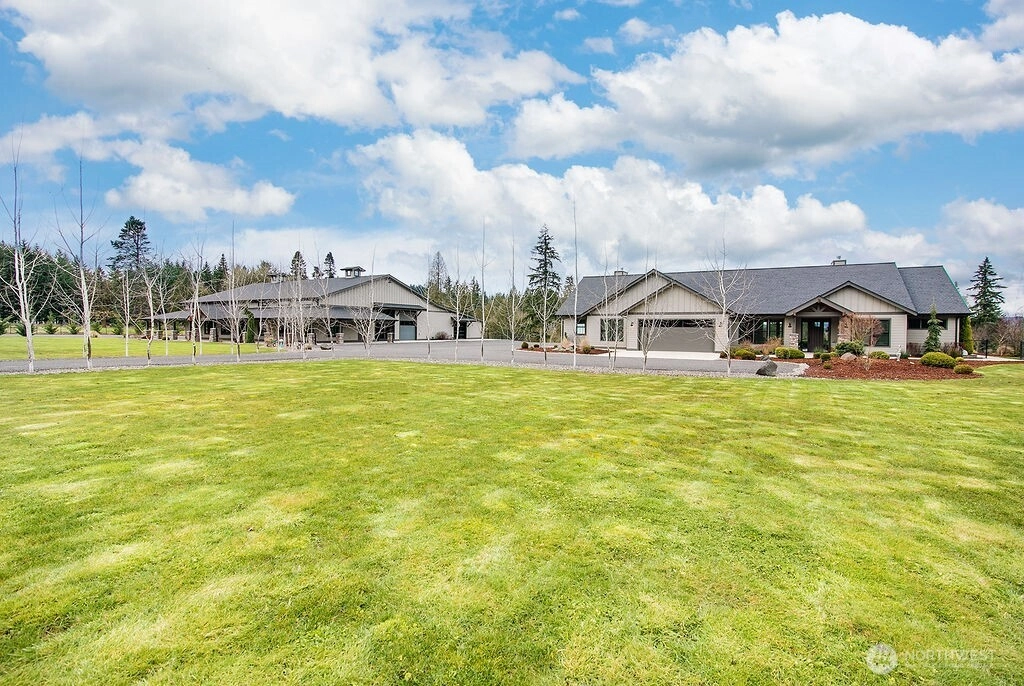 302 Waters Rd Castle Rock WA 98611