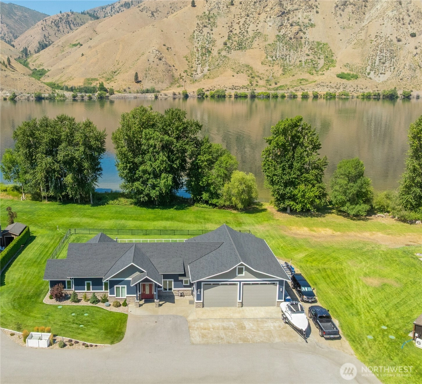 24 Moser Ln Orondo WA 98843