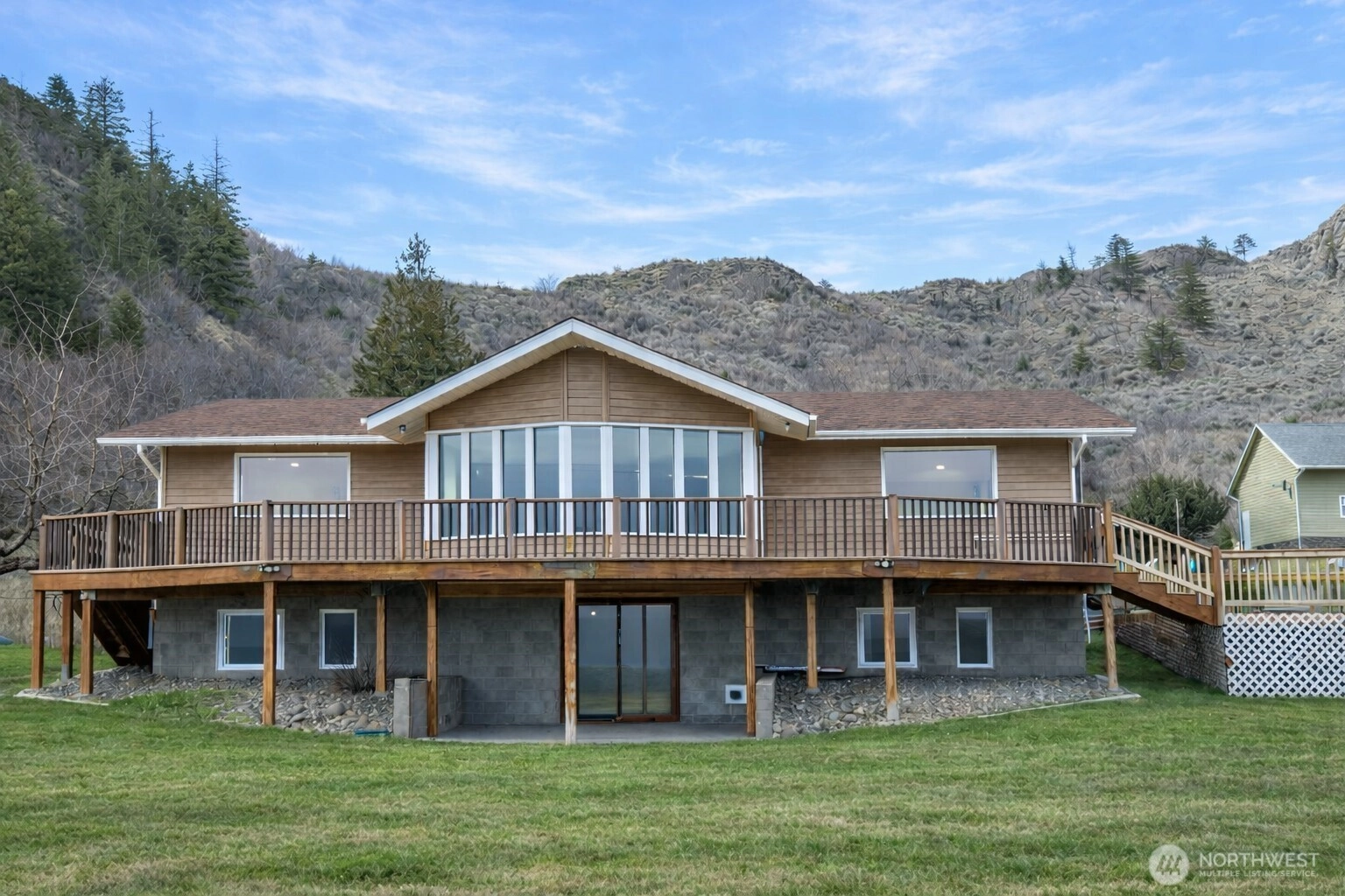 9 C Rose St Unit  Oroville WA 98844