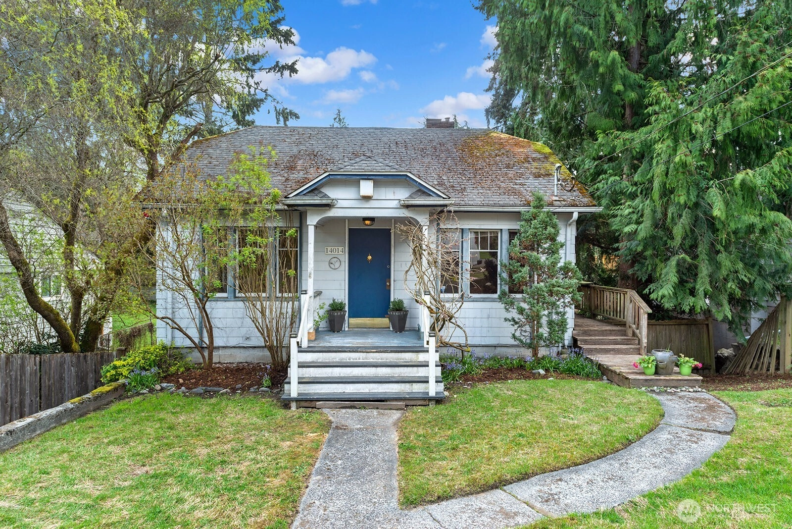 14014 Palatine Ave N Unit  Seattle WA 98133