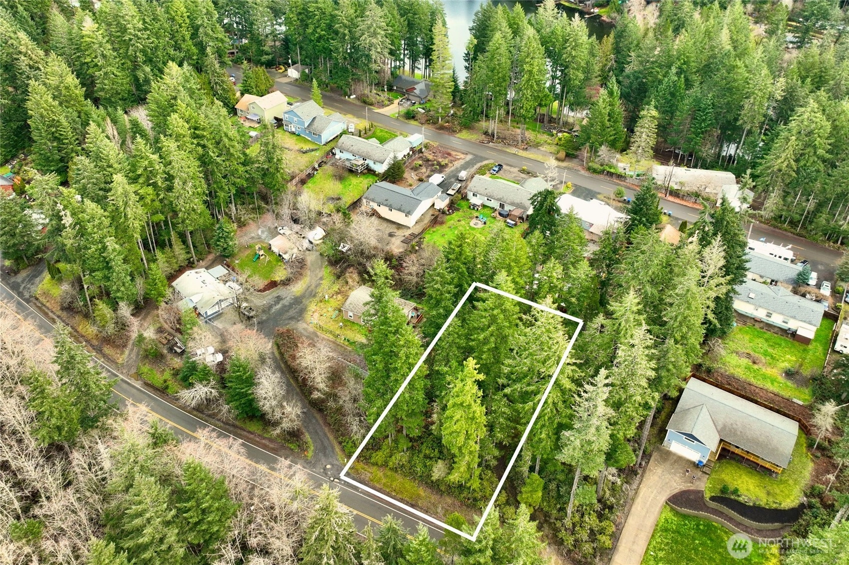 5011 E Rasor Rd Unit  Belfair WA 98528