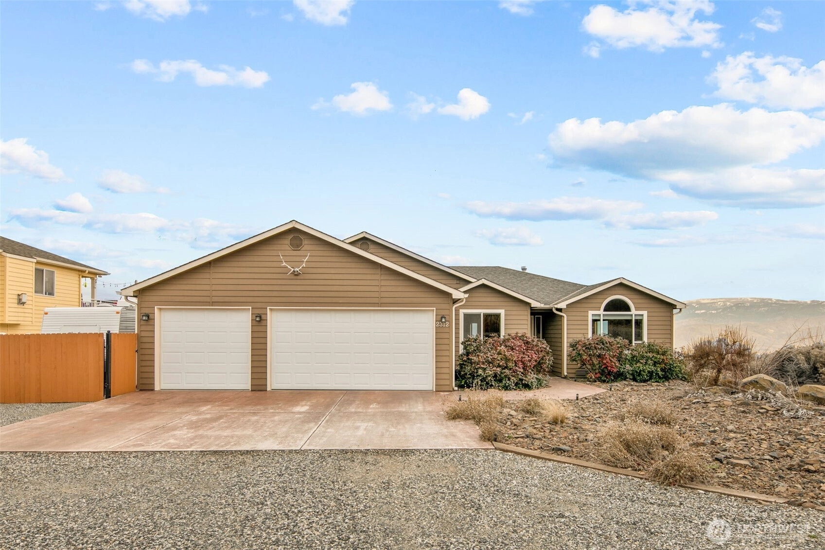2312 Canyon Hills Dr East Wenatchee WA 98802