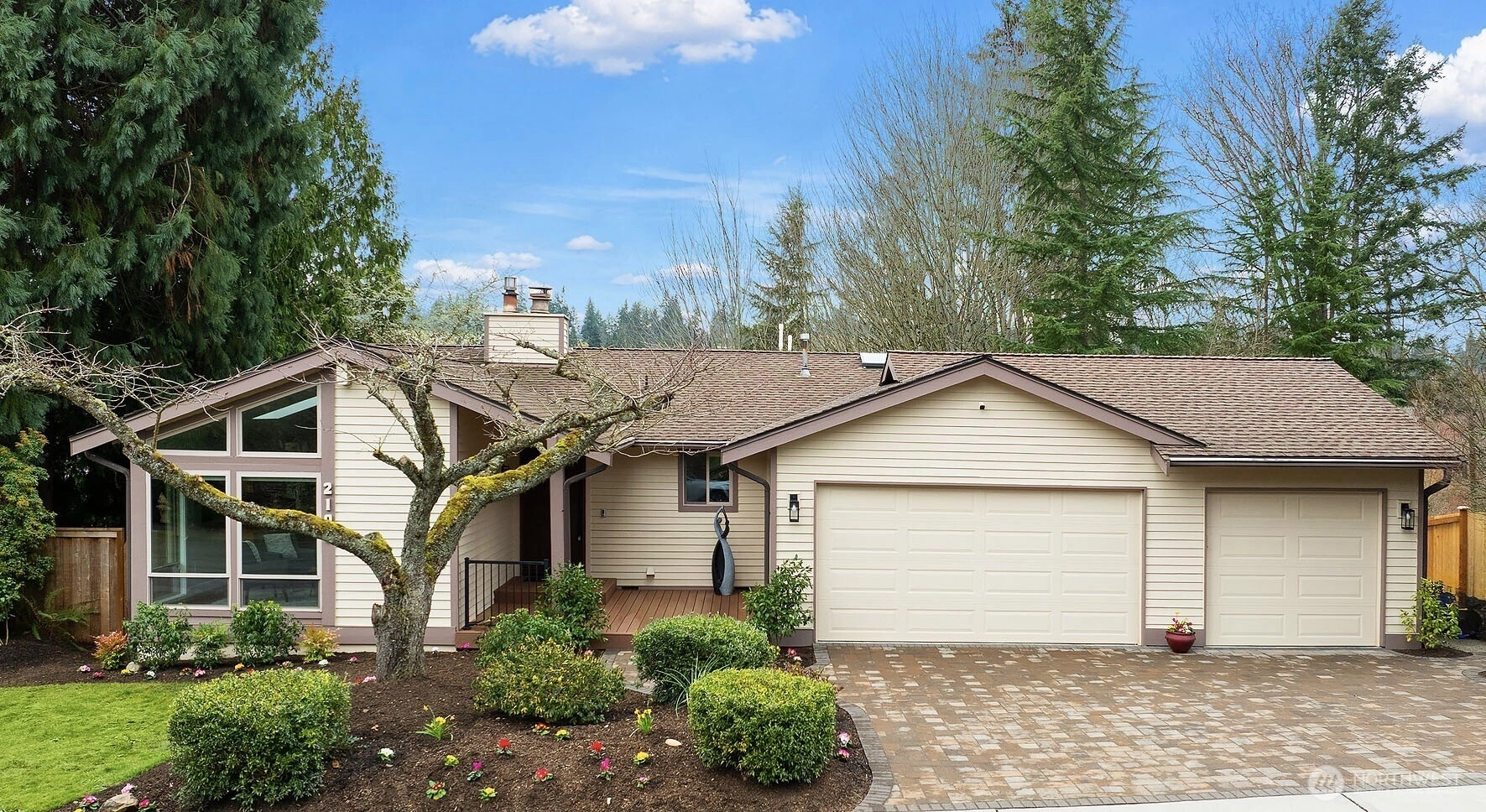 2105 135th Pl SE Bellevue WA 98005