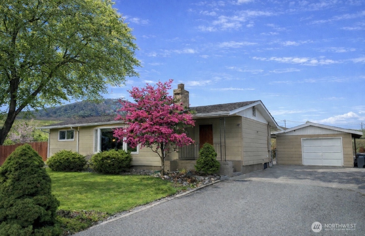 1127 Central Ave Unit  Oroville WA 98844