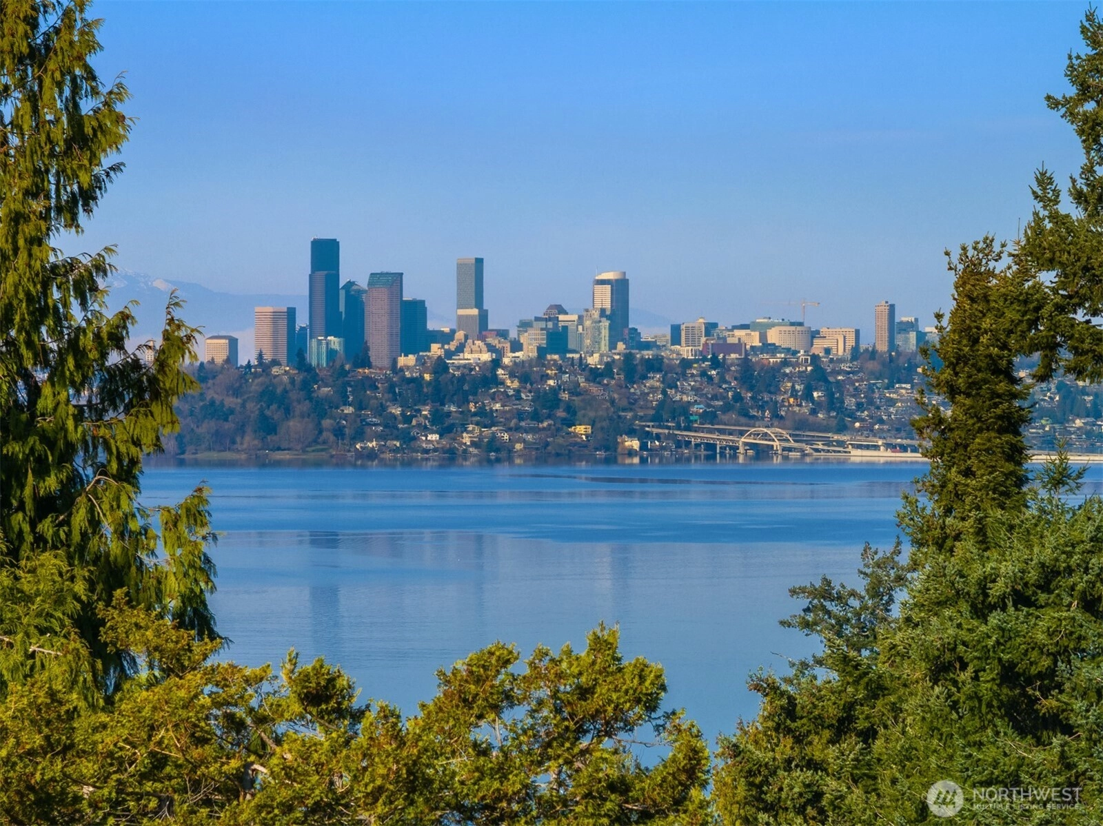 4701 84th Ave SE Mercer Island WA 98040