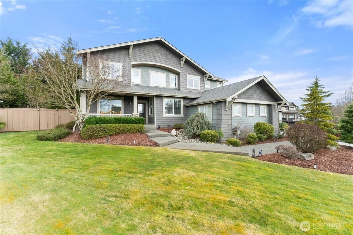 7041 Eagle Lake Dr SE Snoqualmie WA 98065