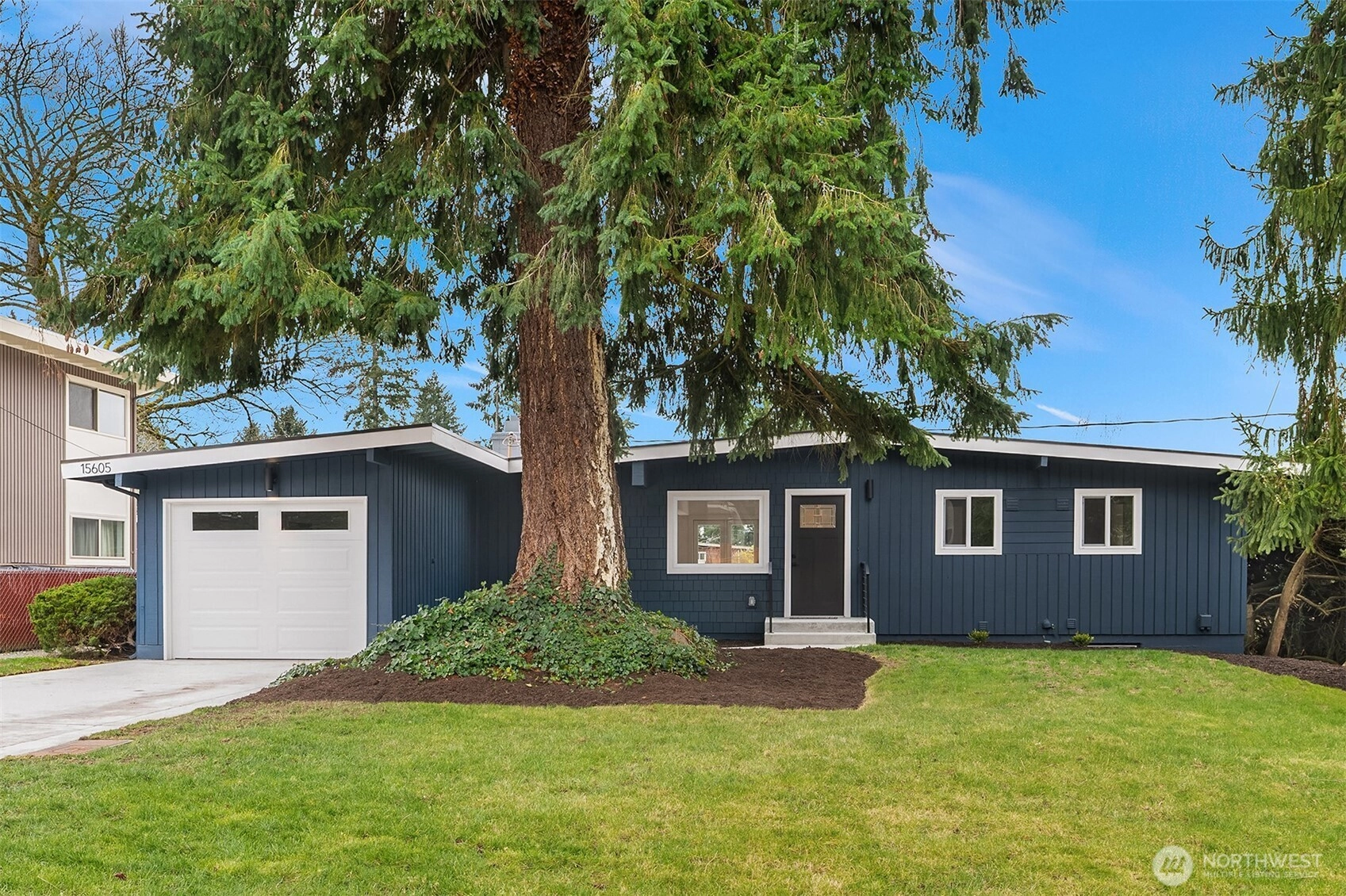 15605 SE 8th St Bellevue WA 98008