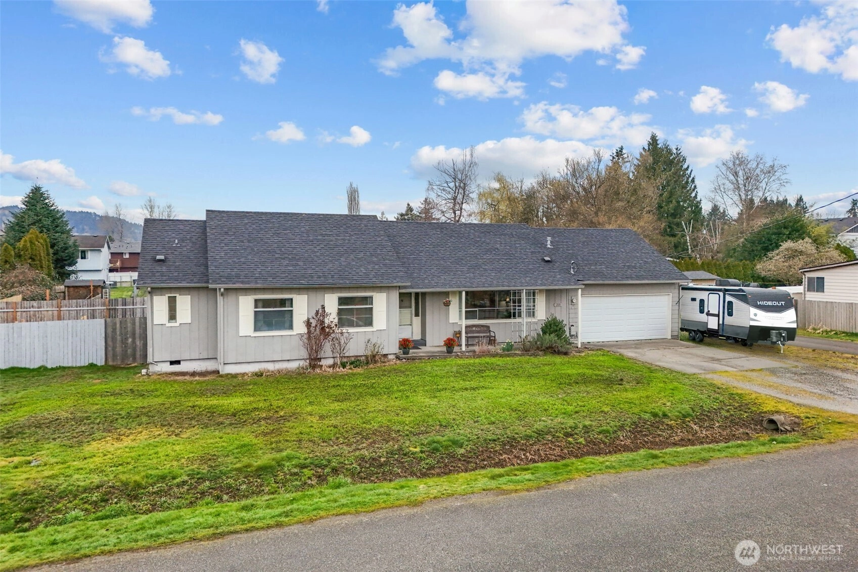 209 8th Ave N Algona WA 98001