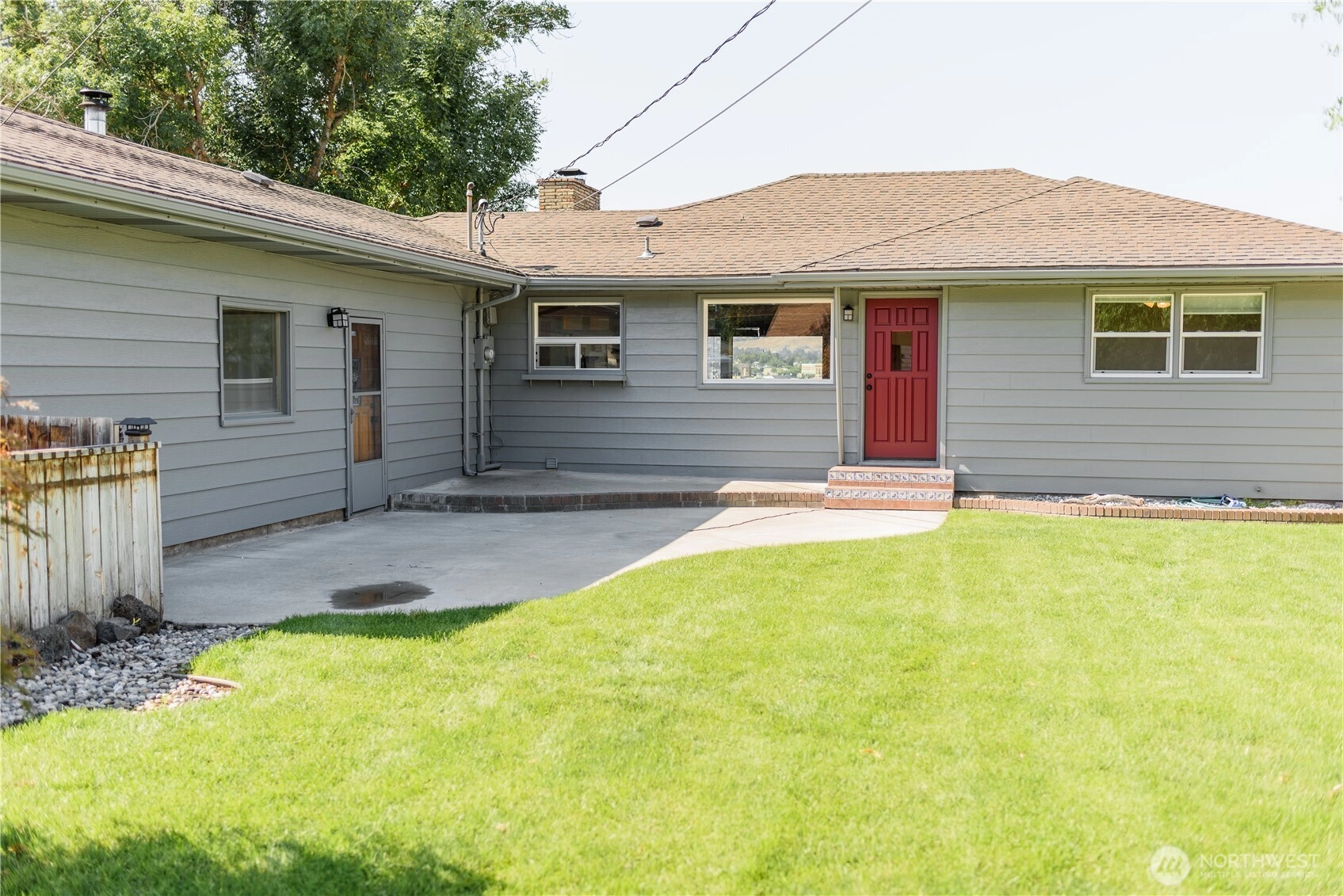 1218 N Ashland Unit  East Wenatchee WA 98802