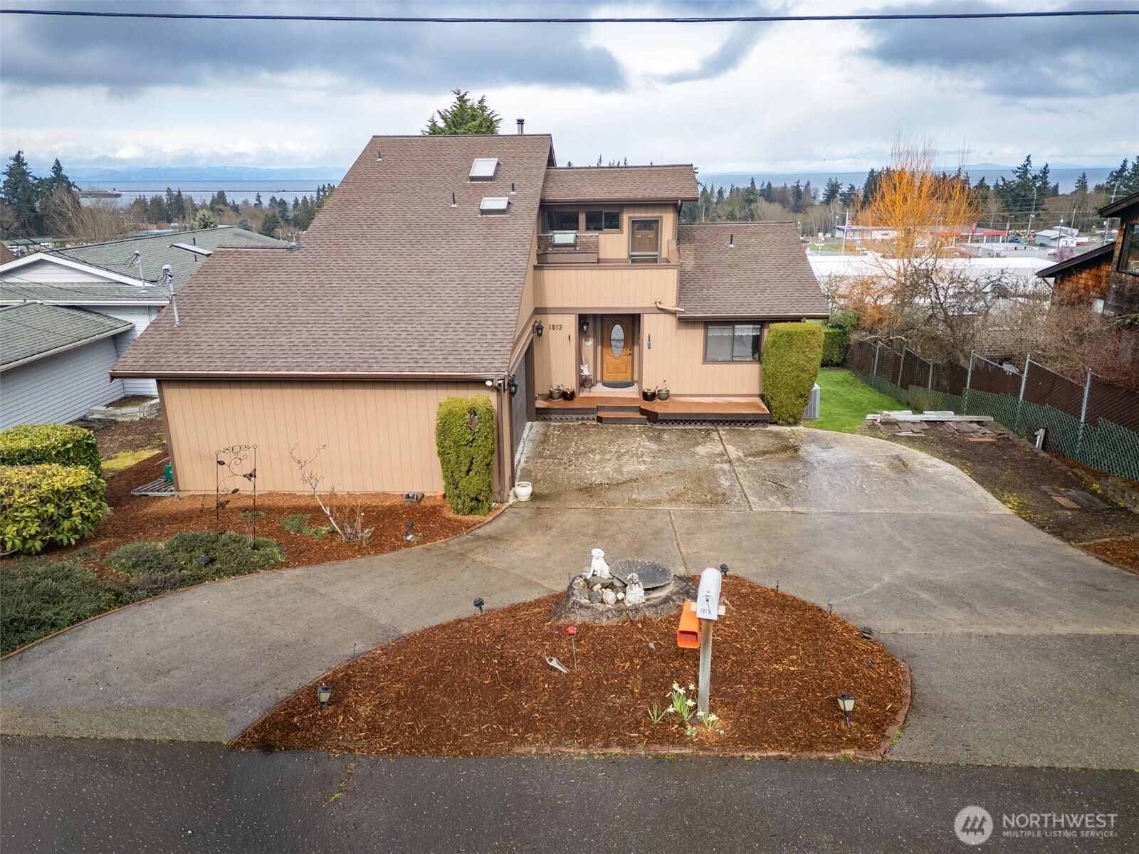 1813 E 3rd St Unit  Port Angeles WA 98362