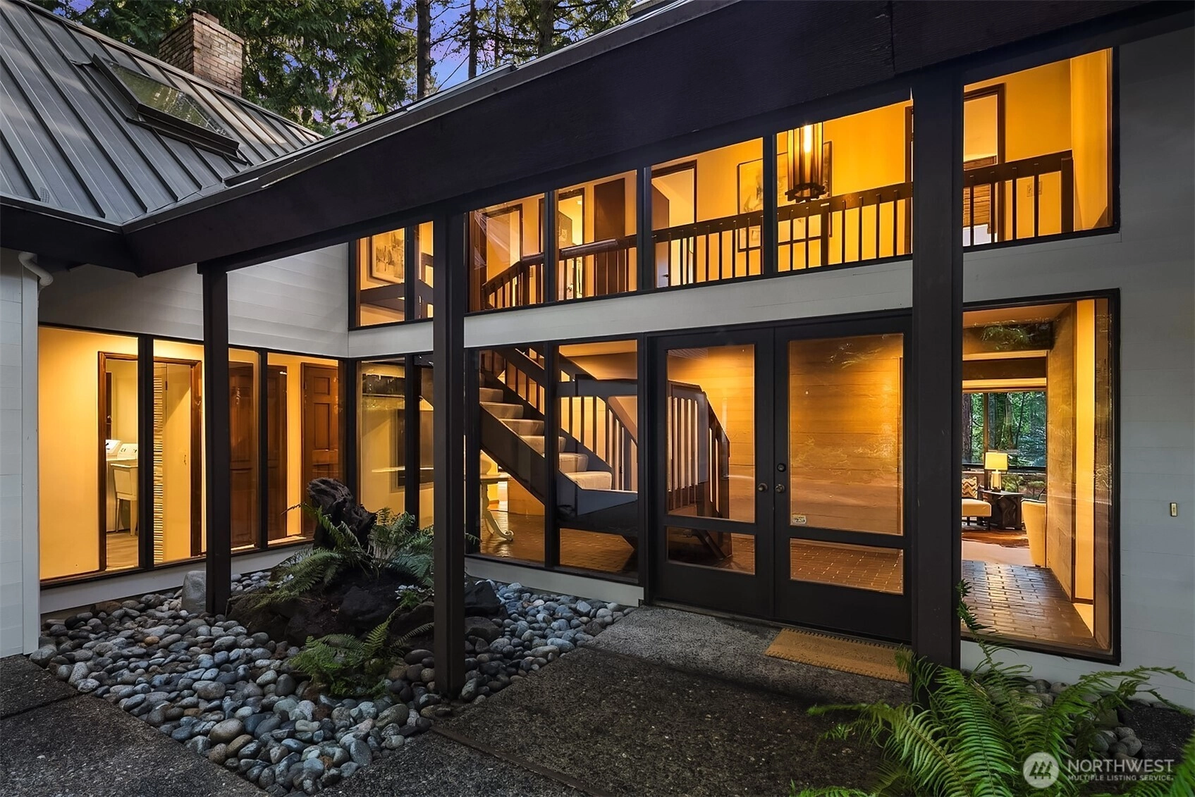 9027 SE 50th St Unit  Mercer Island WA 98040