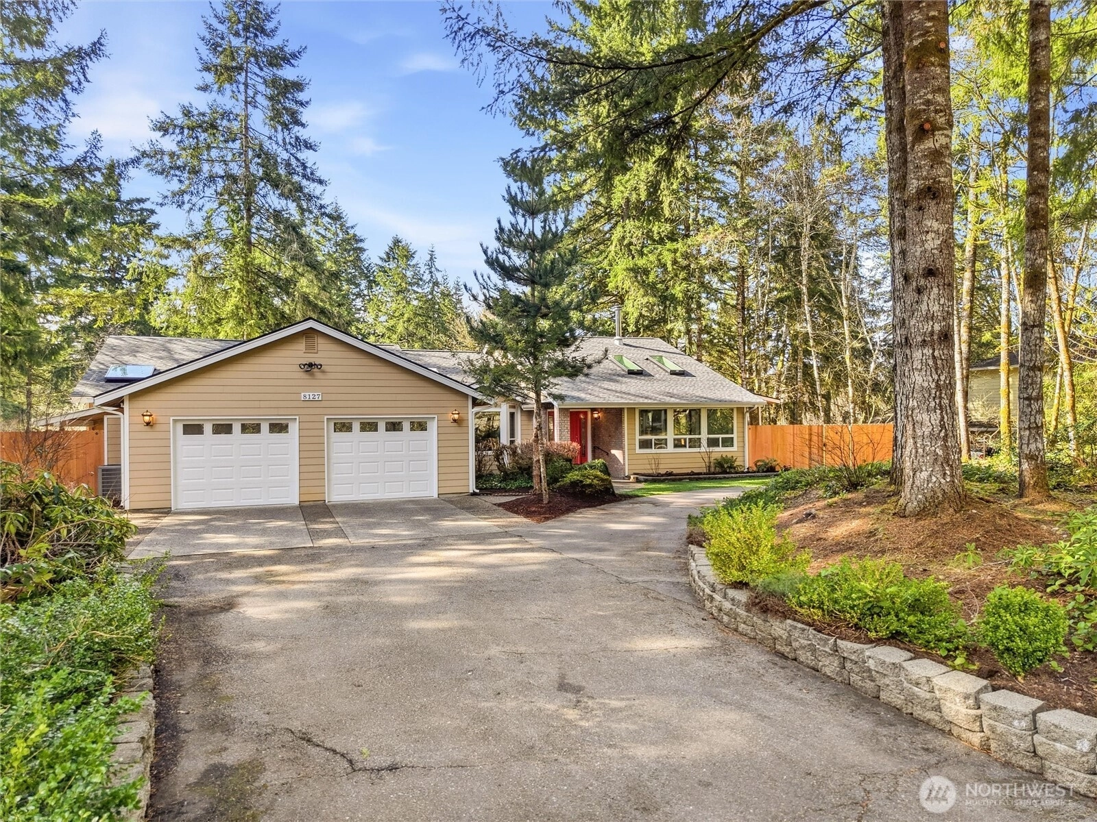 8127 Jamieson Ct SW Tumwater WA 98512