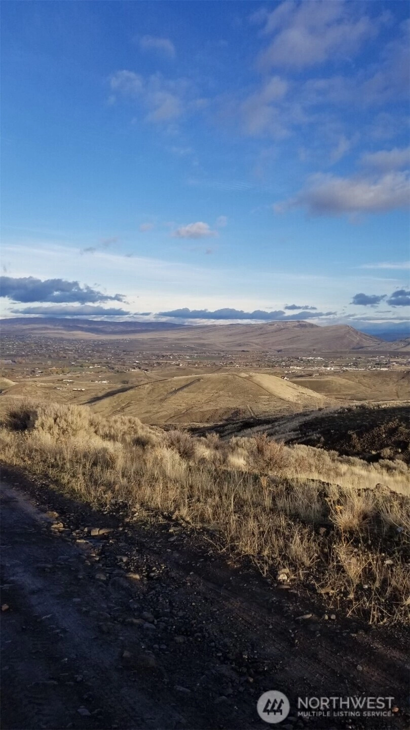 George Way Unit  Yakima WA 98901