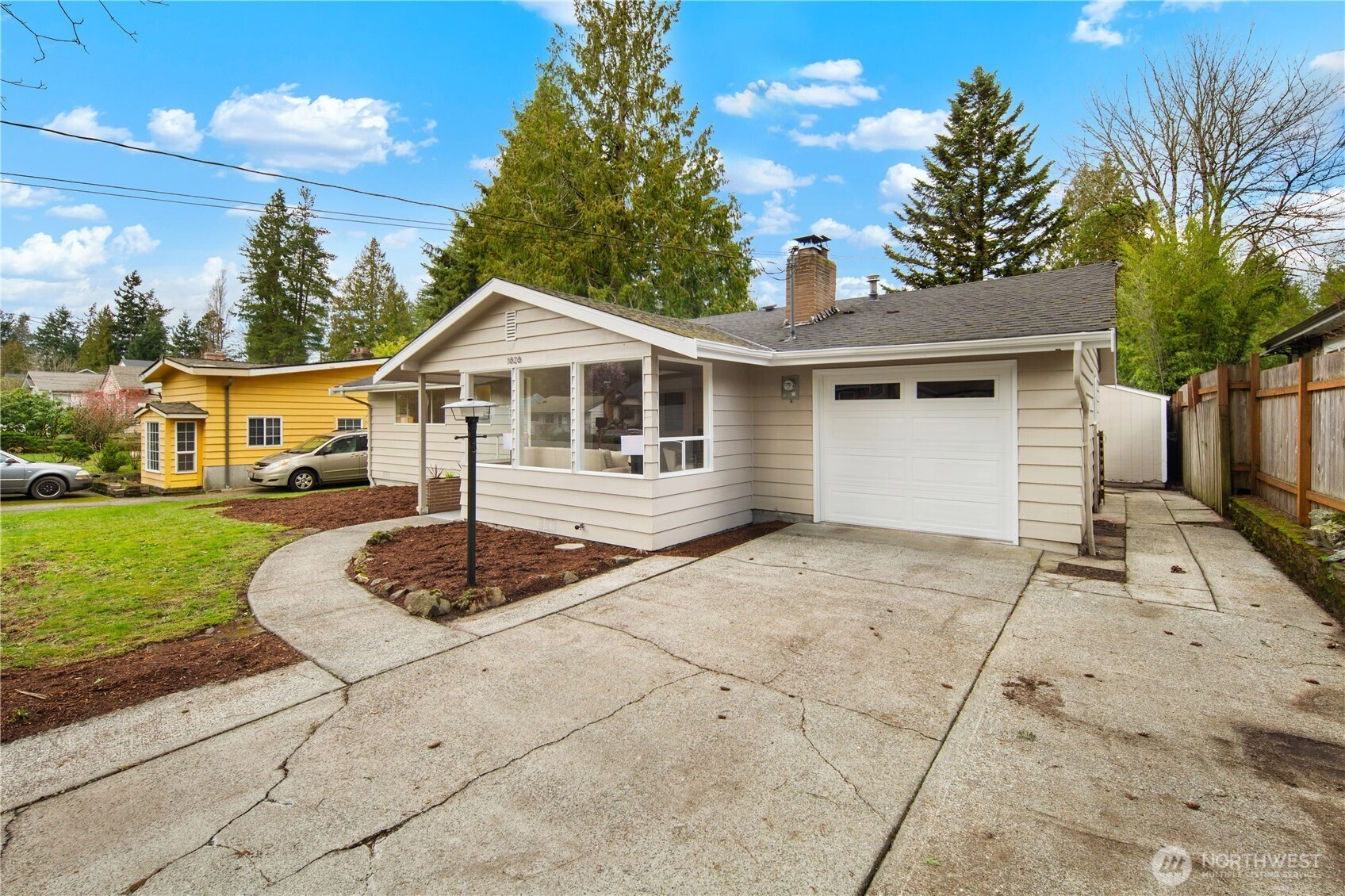 1828 NE 171st St Shoreline WA 98155