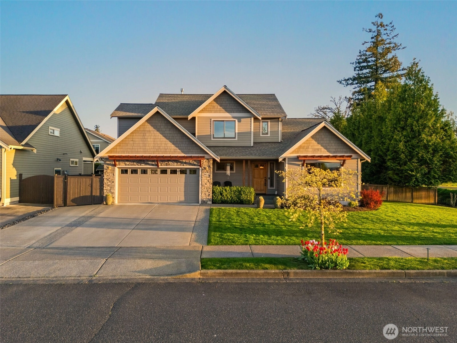 903 Diamond Ln Unit  Lynden WA 98264