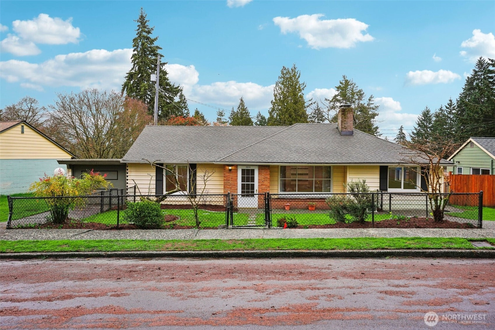 15314 Interlake Ave N Shoreline WA 98133