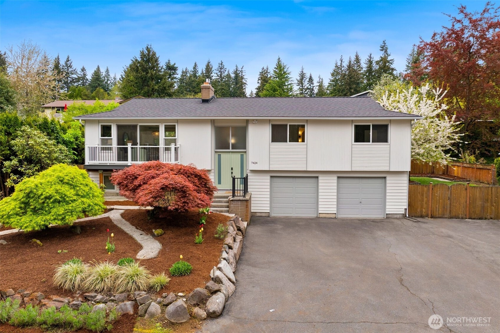 7424 NE 120th St Unit  Kirkland WA 98034