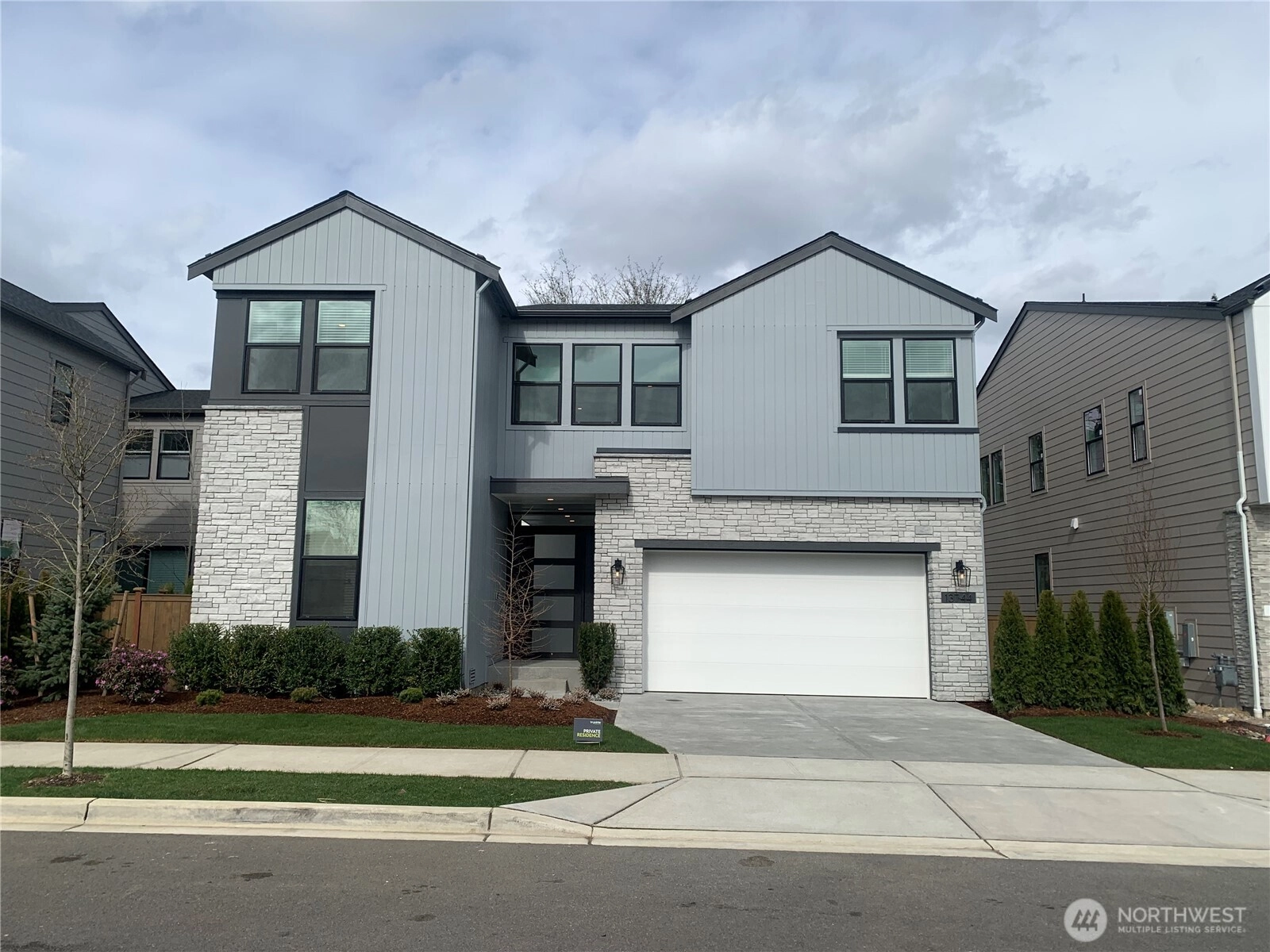 13744 SE 84th St Newcastle WA 98059