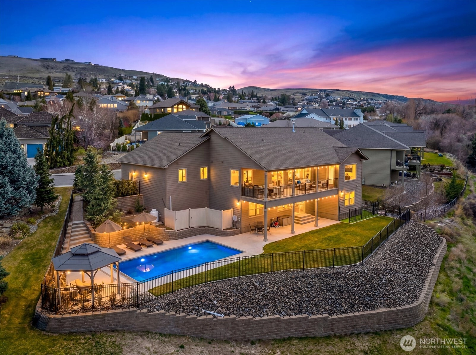 317 Stoneridge Dr East Wenatchee WA 98802