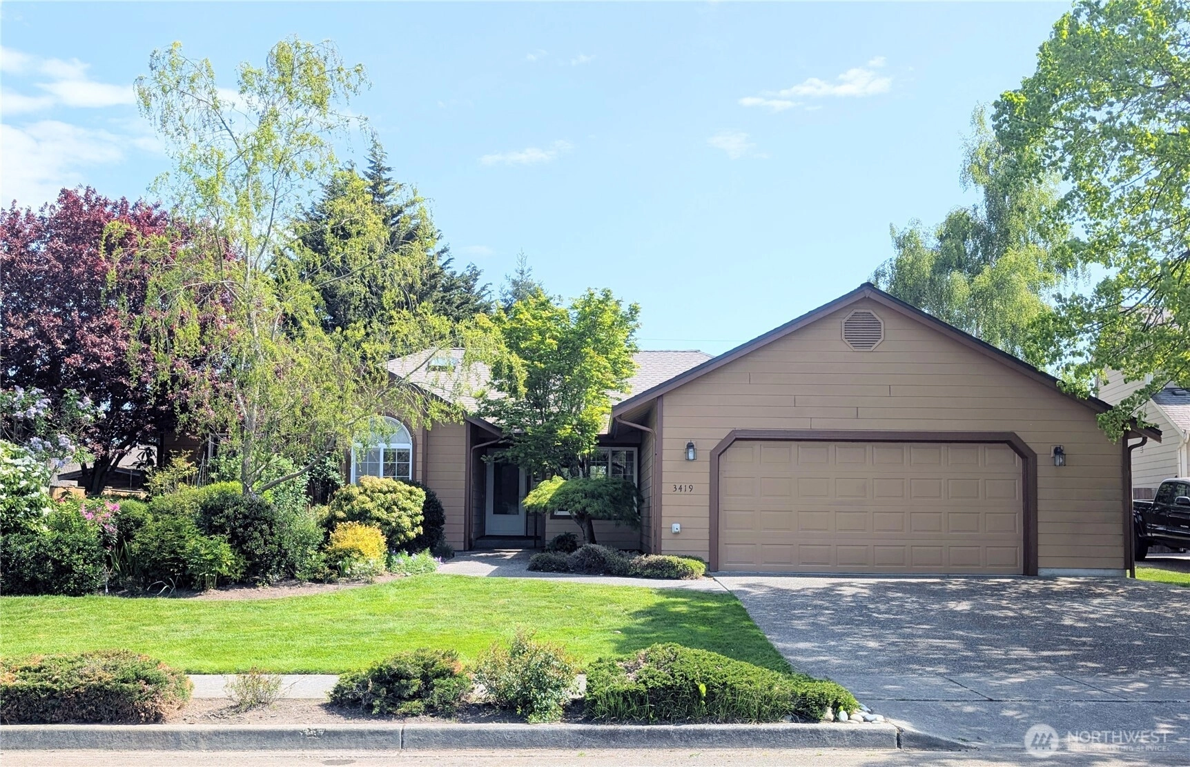 3419 G Ave Anacortes WA 98221