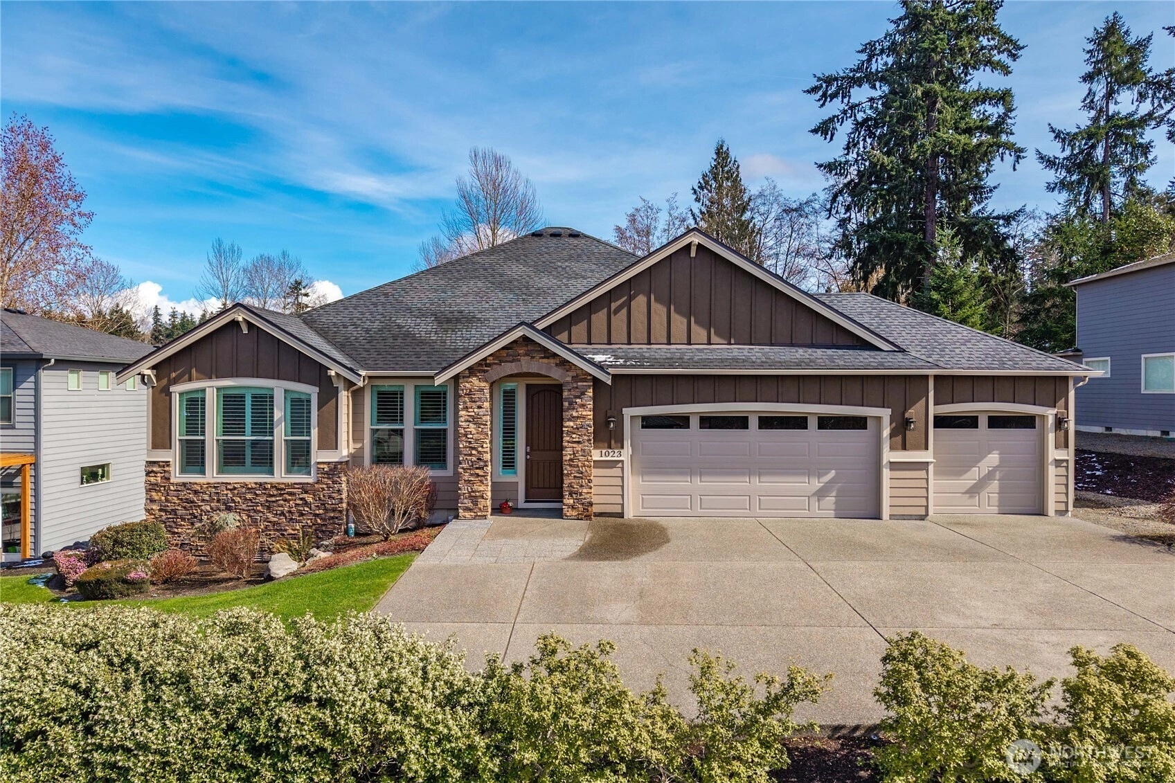 1023 4th St Steilacoom WA 98388