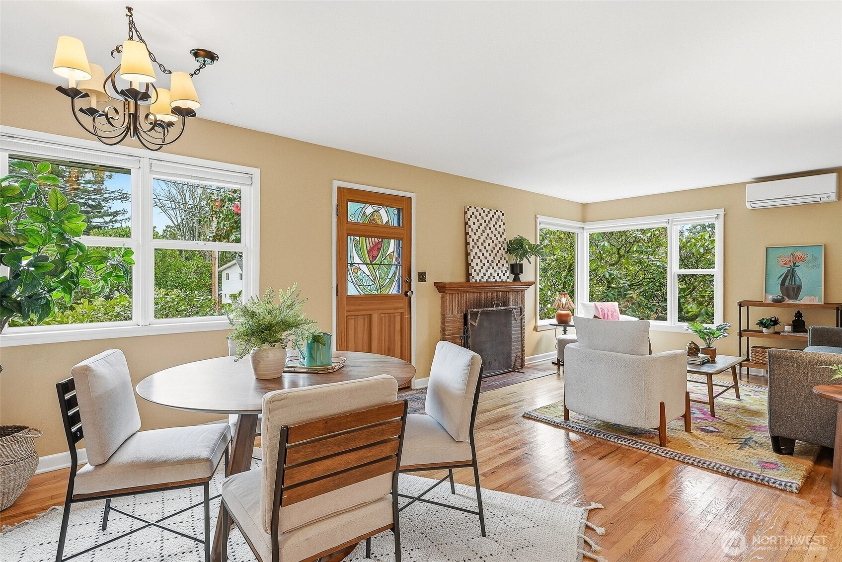 11249 Fremont Ave N Seattle WA 98133