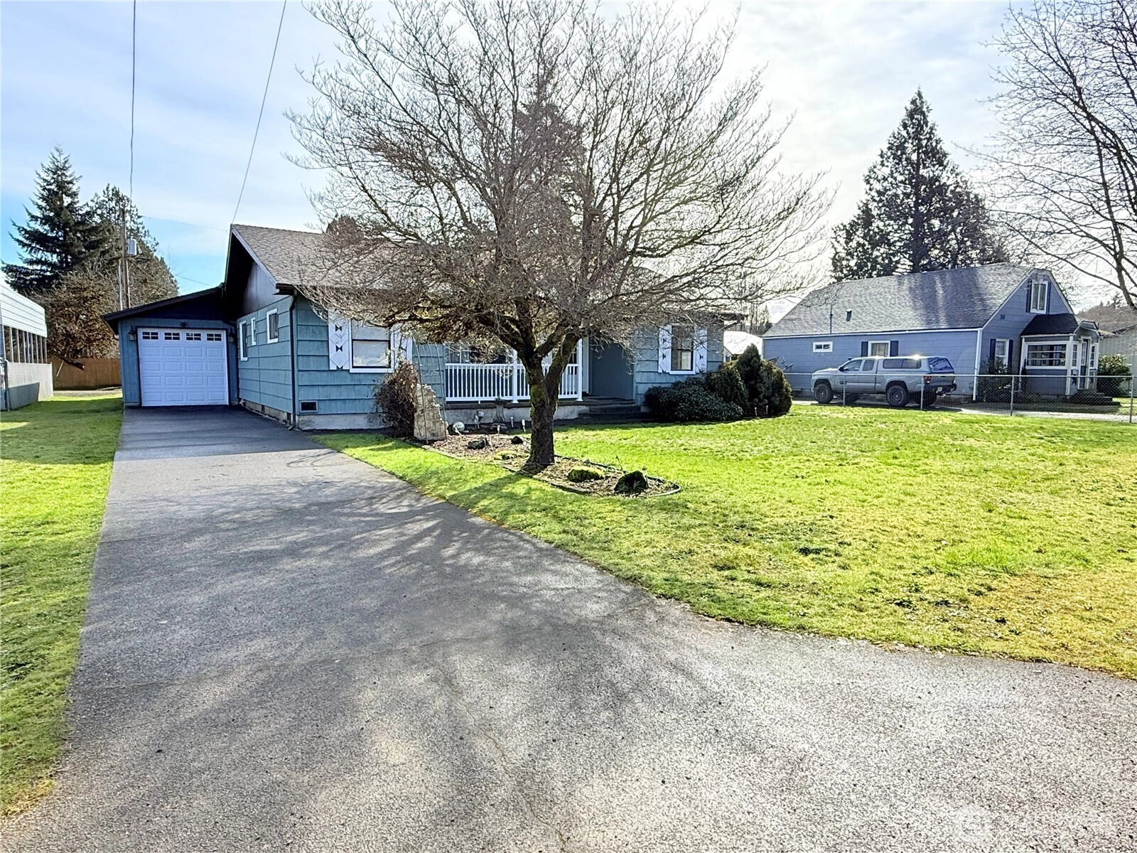 124 N 9th St McCleary WA 98557