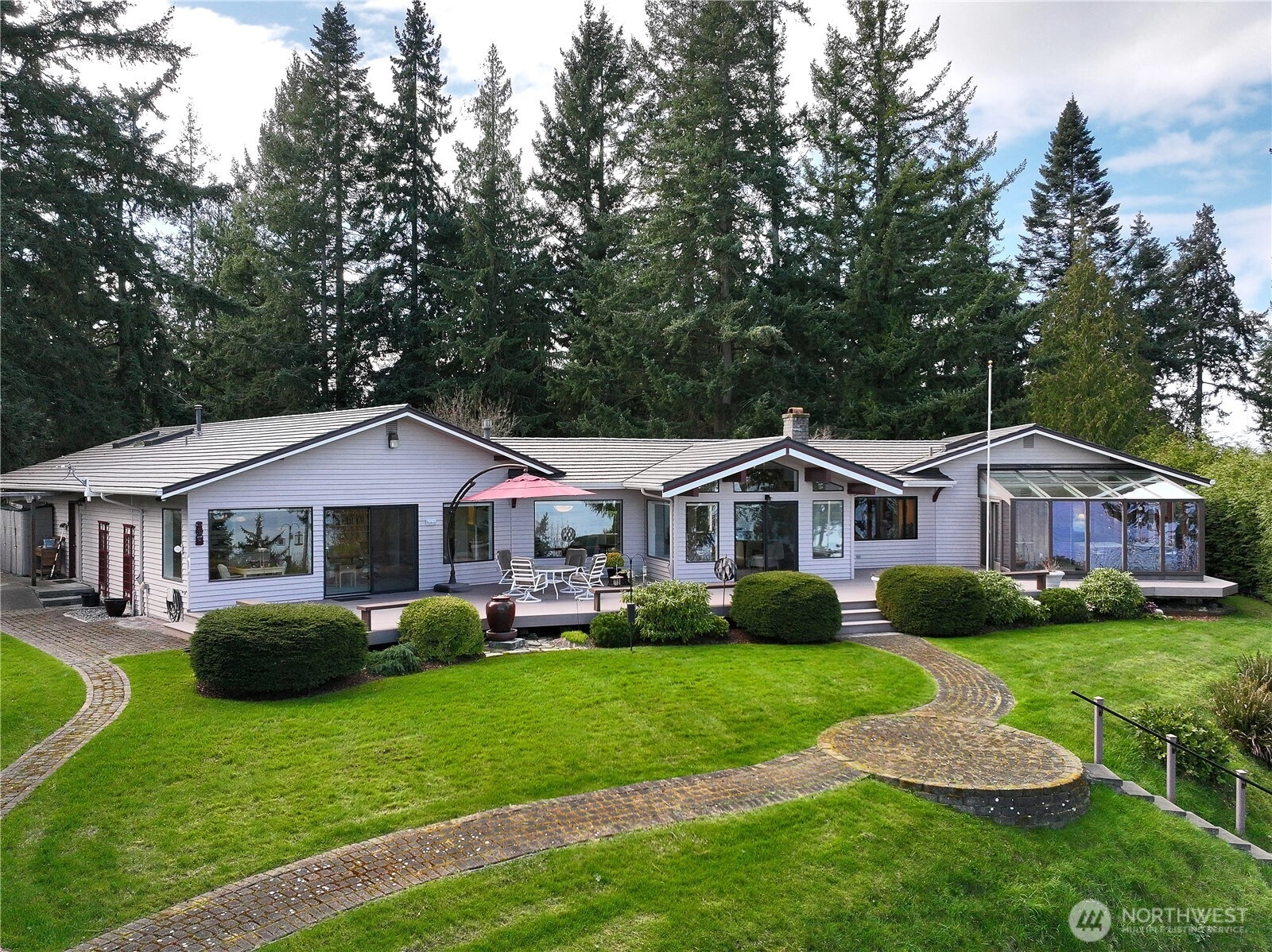 8111 Possession Ridge Ln Unit  Clinton WA 98236