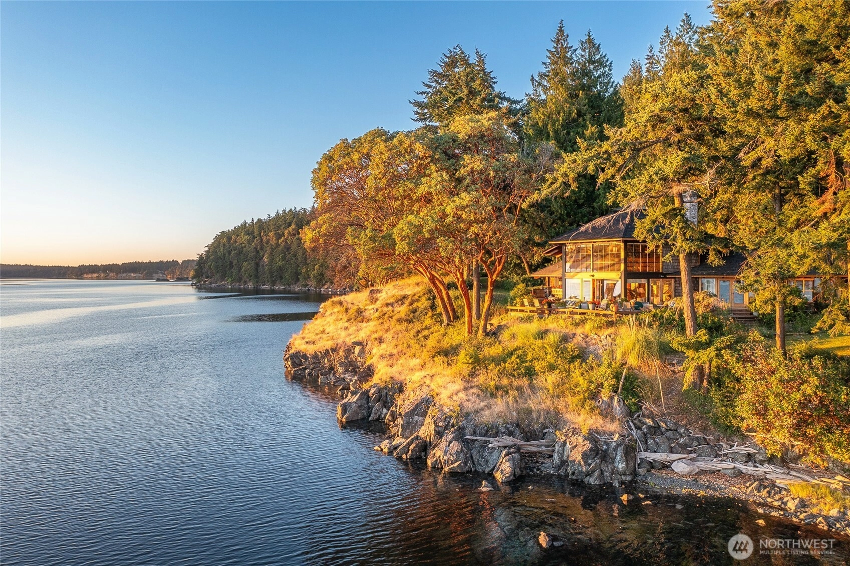 32526 RES Undisclosed Orcas Island WA 98245