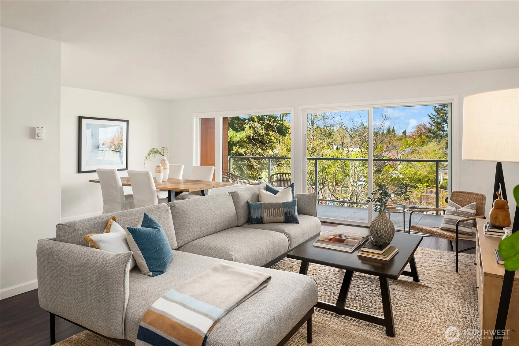 2501 Canterbury Ln E Unit 322 Unit 322 Seattle WA 98112