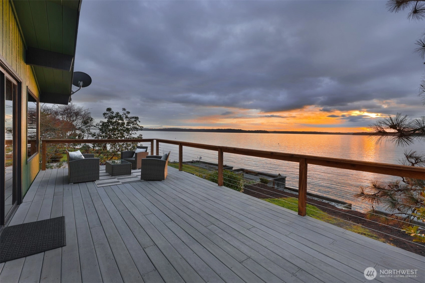 6317 Beach Dr SW Seattle WA 98136