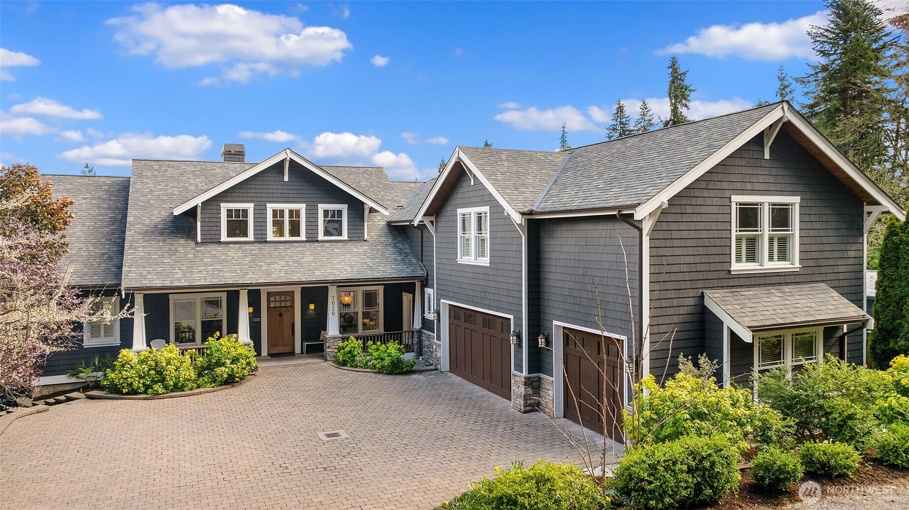 7020 92nd Ave SE Unit  Mercer Island WA 98040