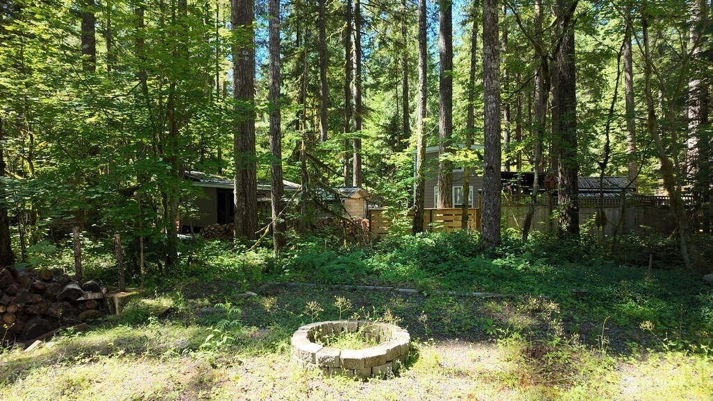 82 Riverside Dr Deming WA 98244