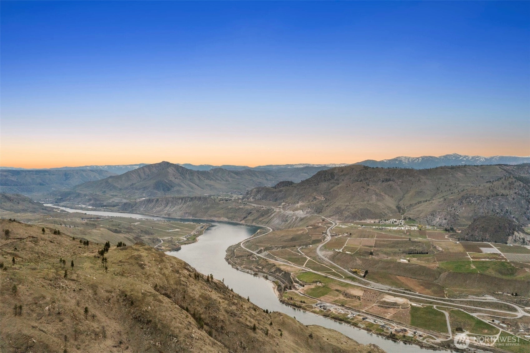 1 Pine Bluffs Ln Orondo WA 98830