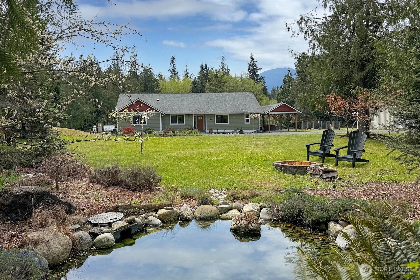 1082 Ripplebrook Dr Port Angeles WA 98362