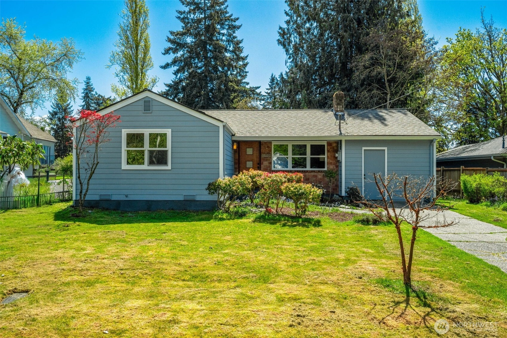 1557 NE 171st St Shoreline WA 98155