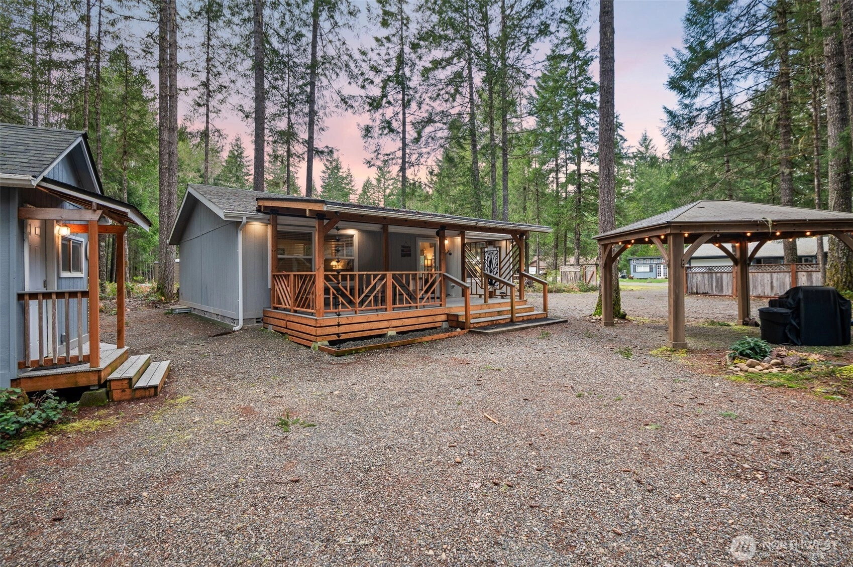 21 N Buckhorn Ct Hoodsport WA 98548