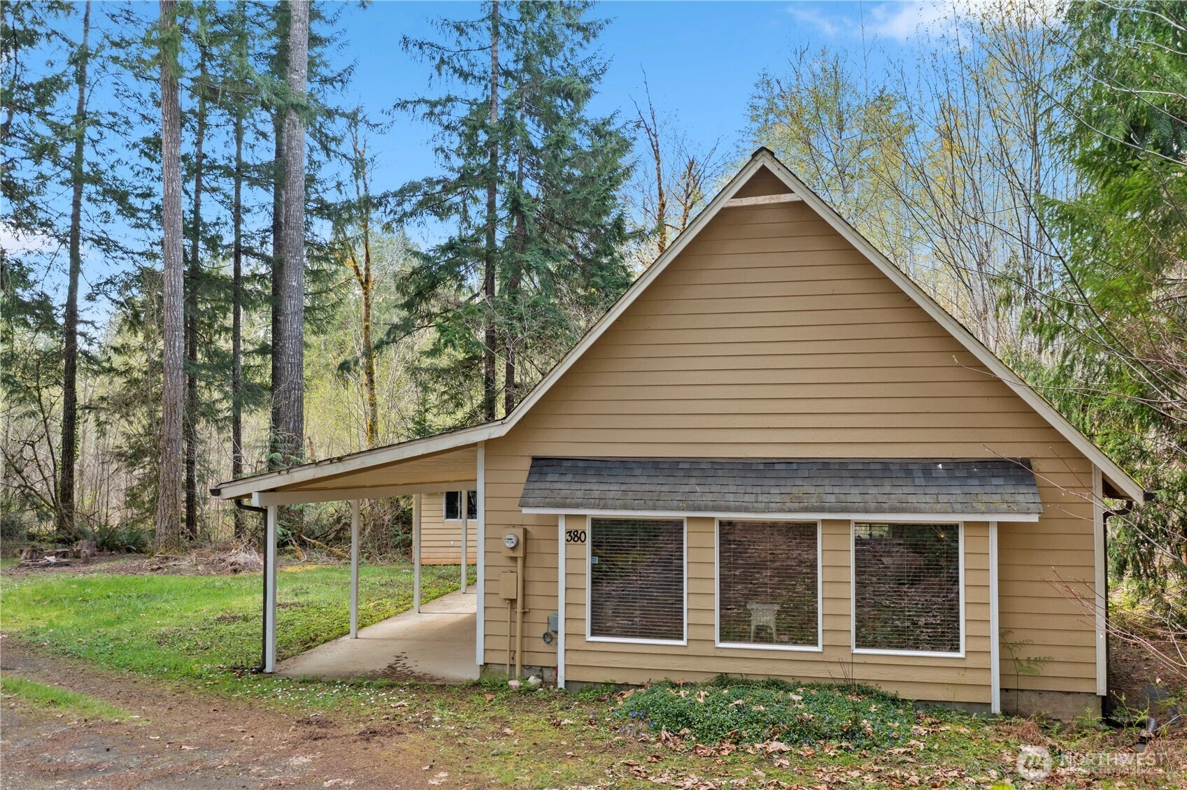 380 N Duckabush Dr E Hoodsport WA 98548