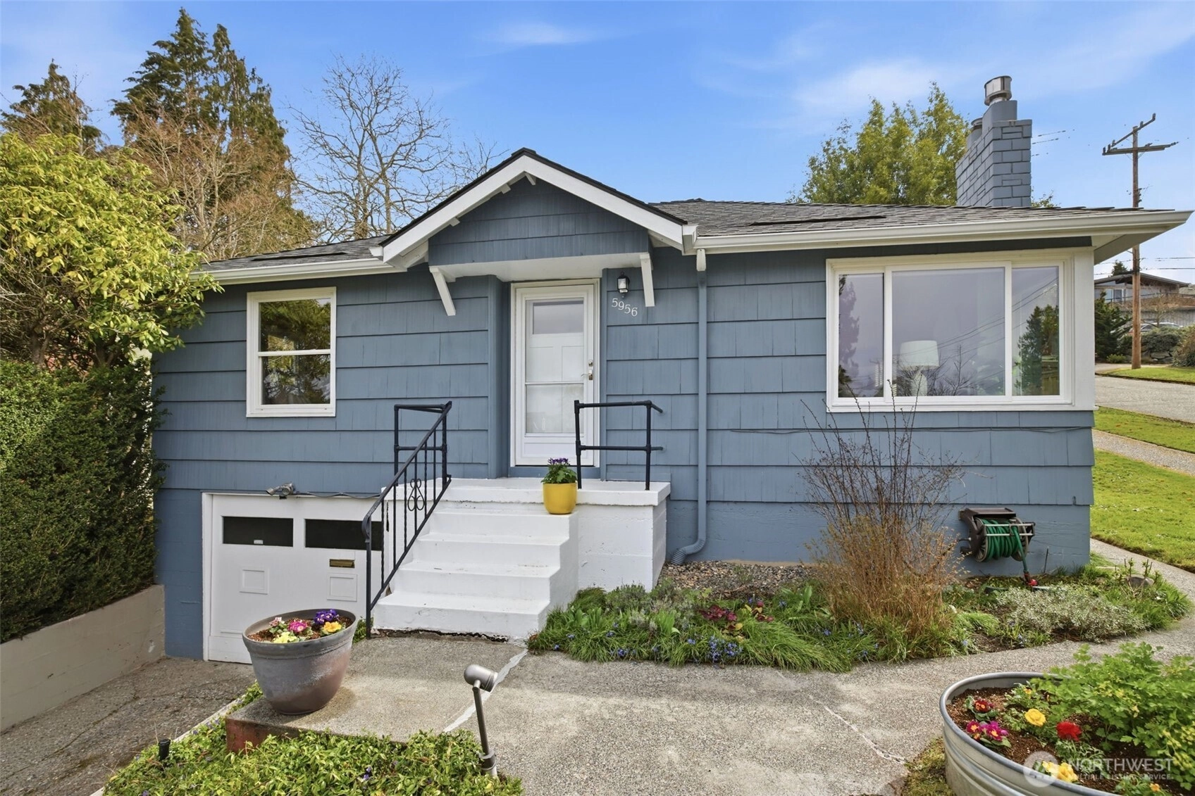5956 37th Ave SW Seattle WA 98126
