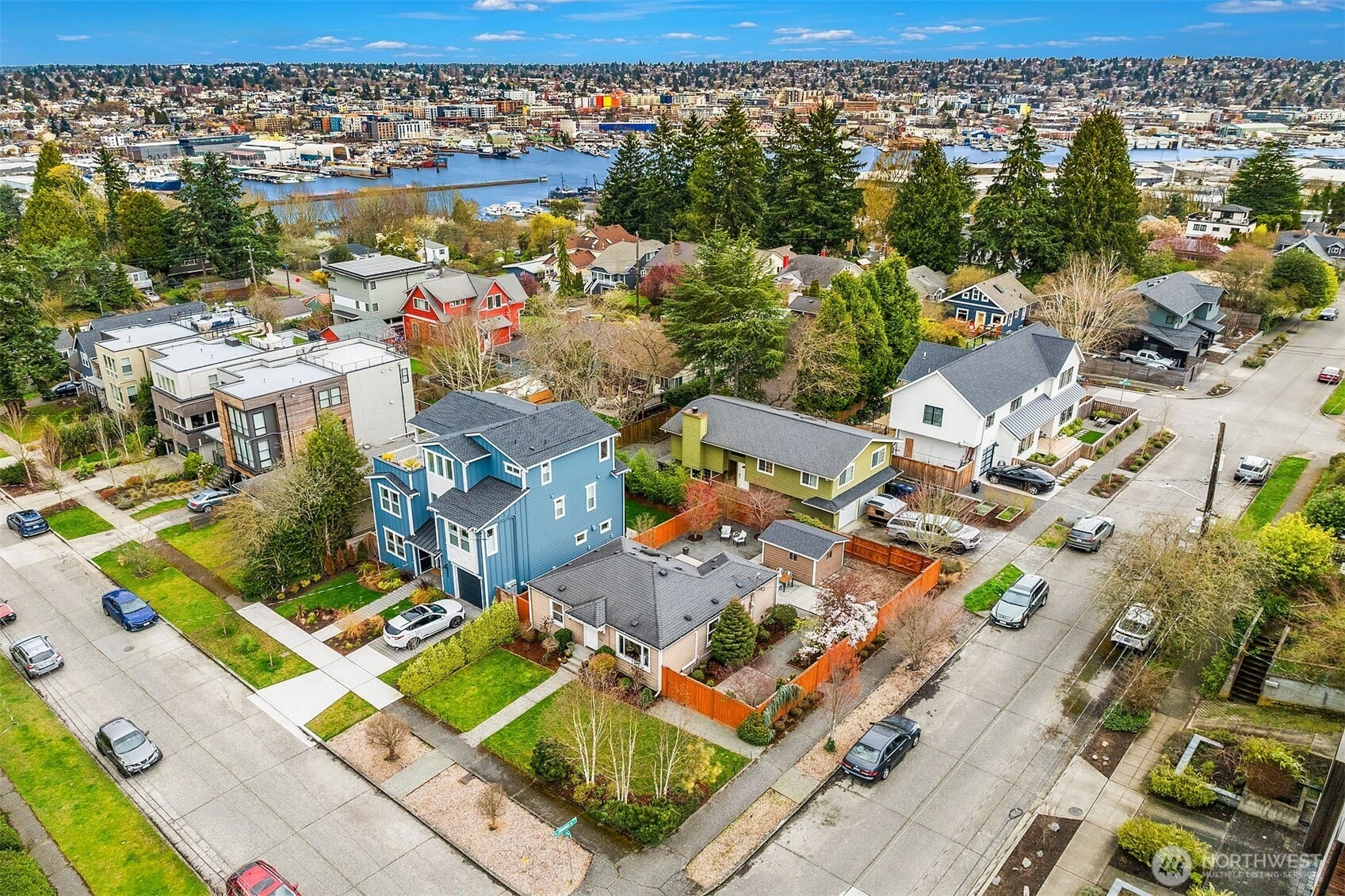 4402 31st Ave W Seattle WA 98199