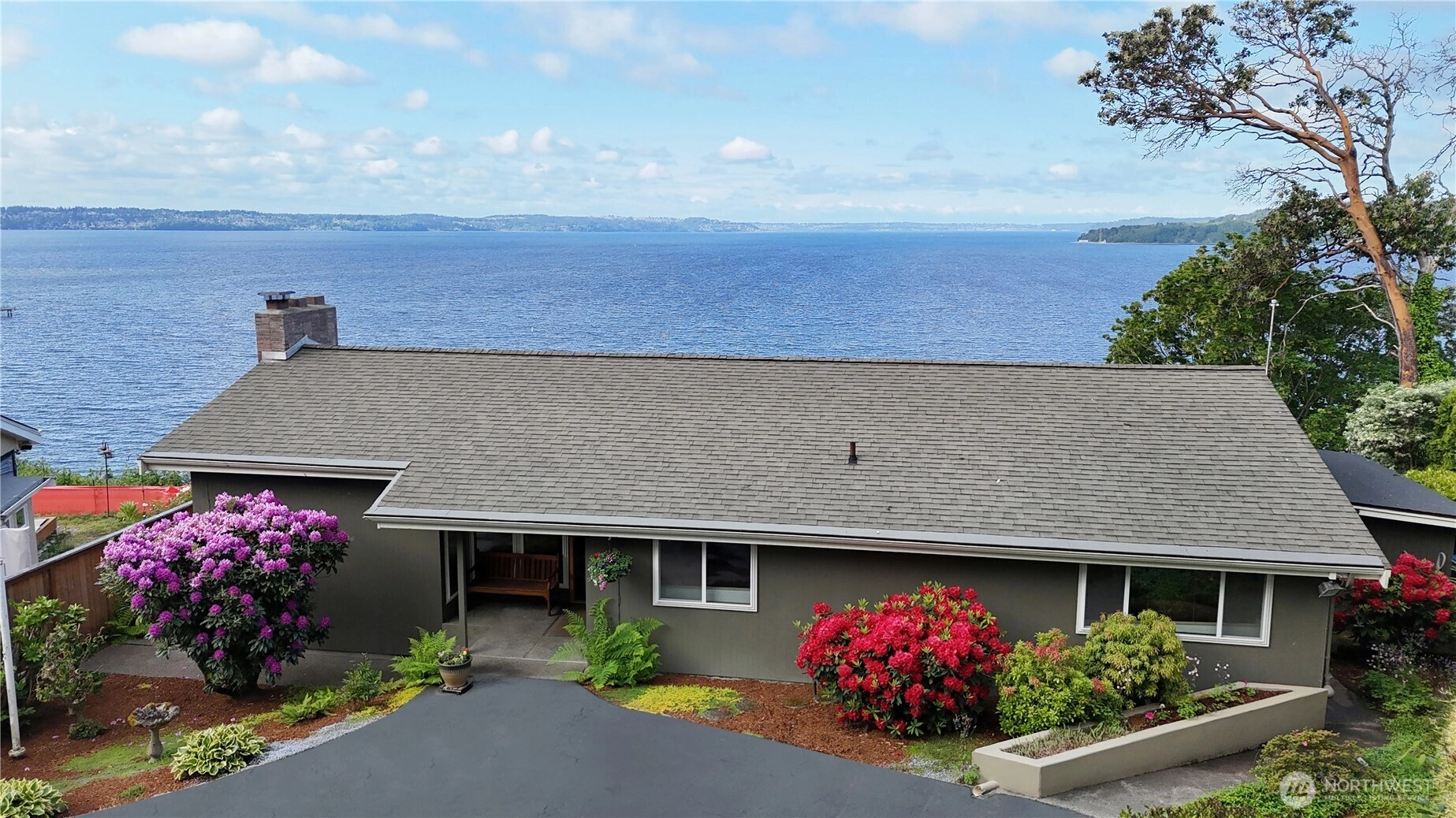 21553 1st Ct S Unit  Normandy Park WA 98198