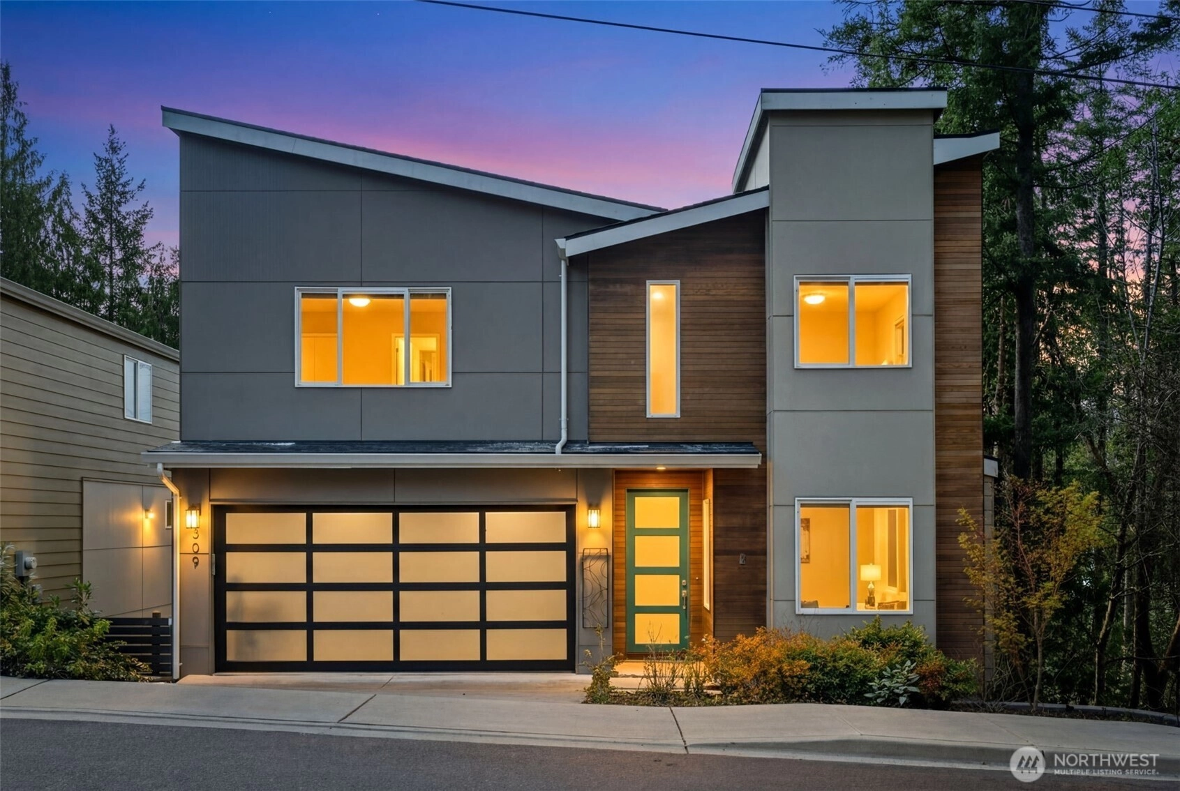 809 206th Ave NE Sammamish WA 98074