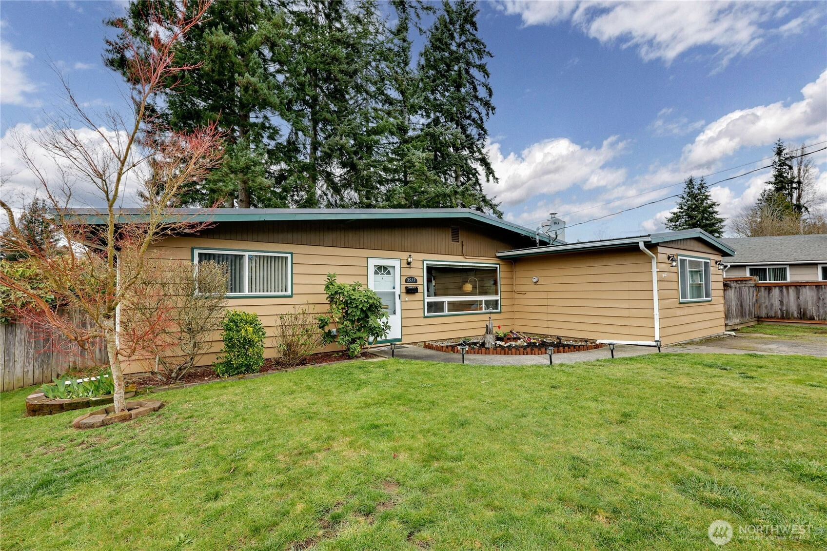3517 Parker Ln Bremerton WA 98310